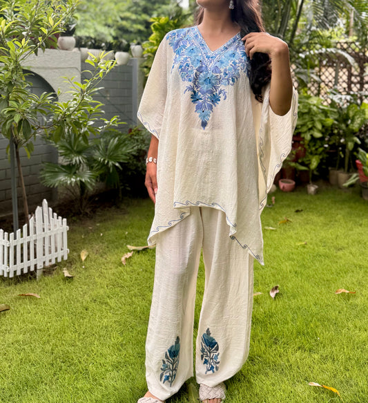 Ivory-blue kaftan set