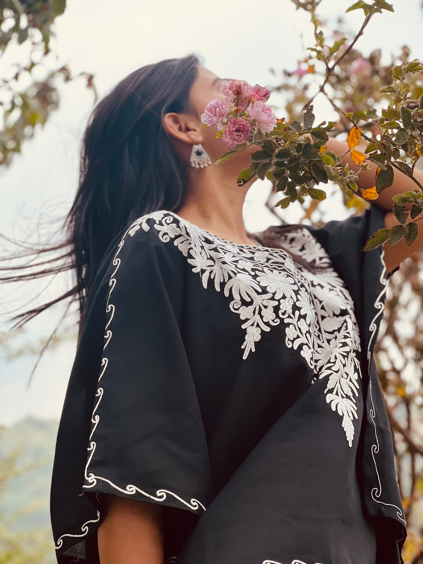 Black-white Kaftan top!